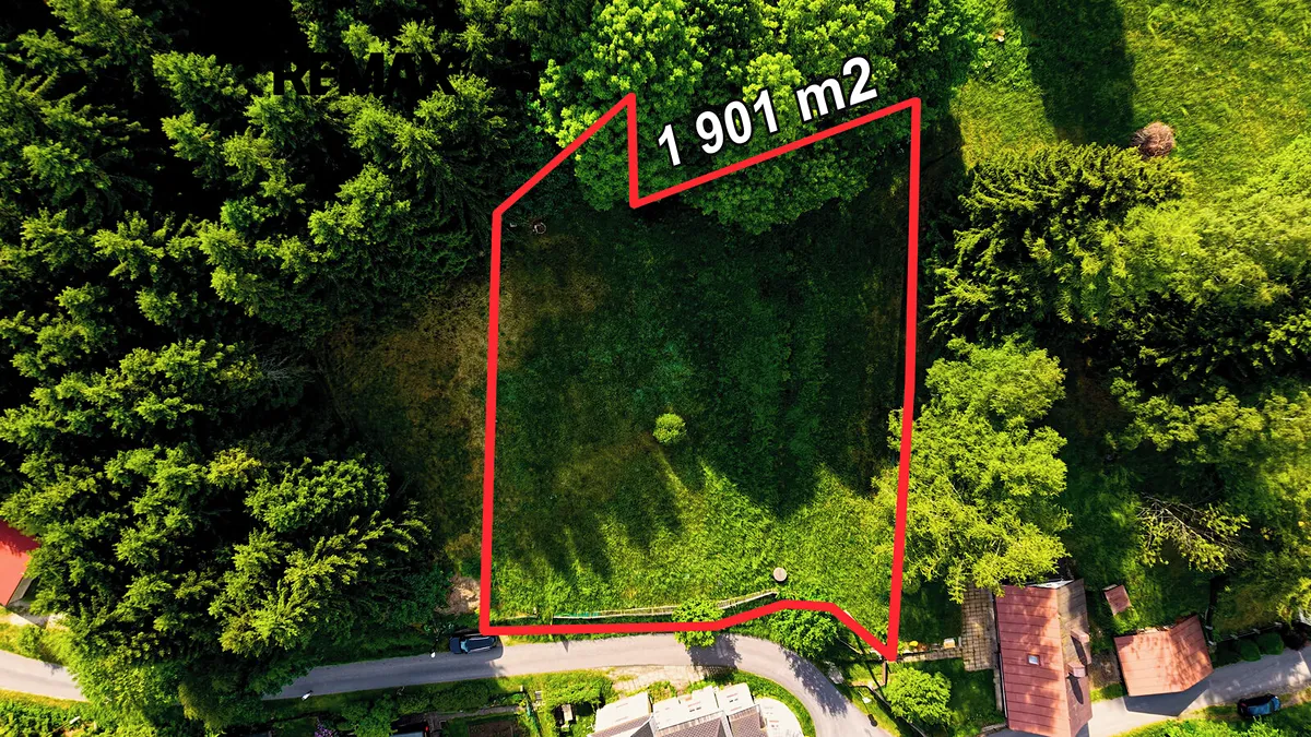 Prodej stavebního pozemku 1901 m²